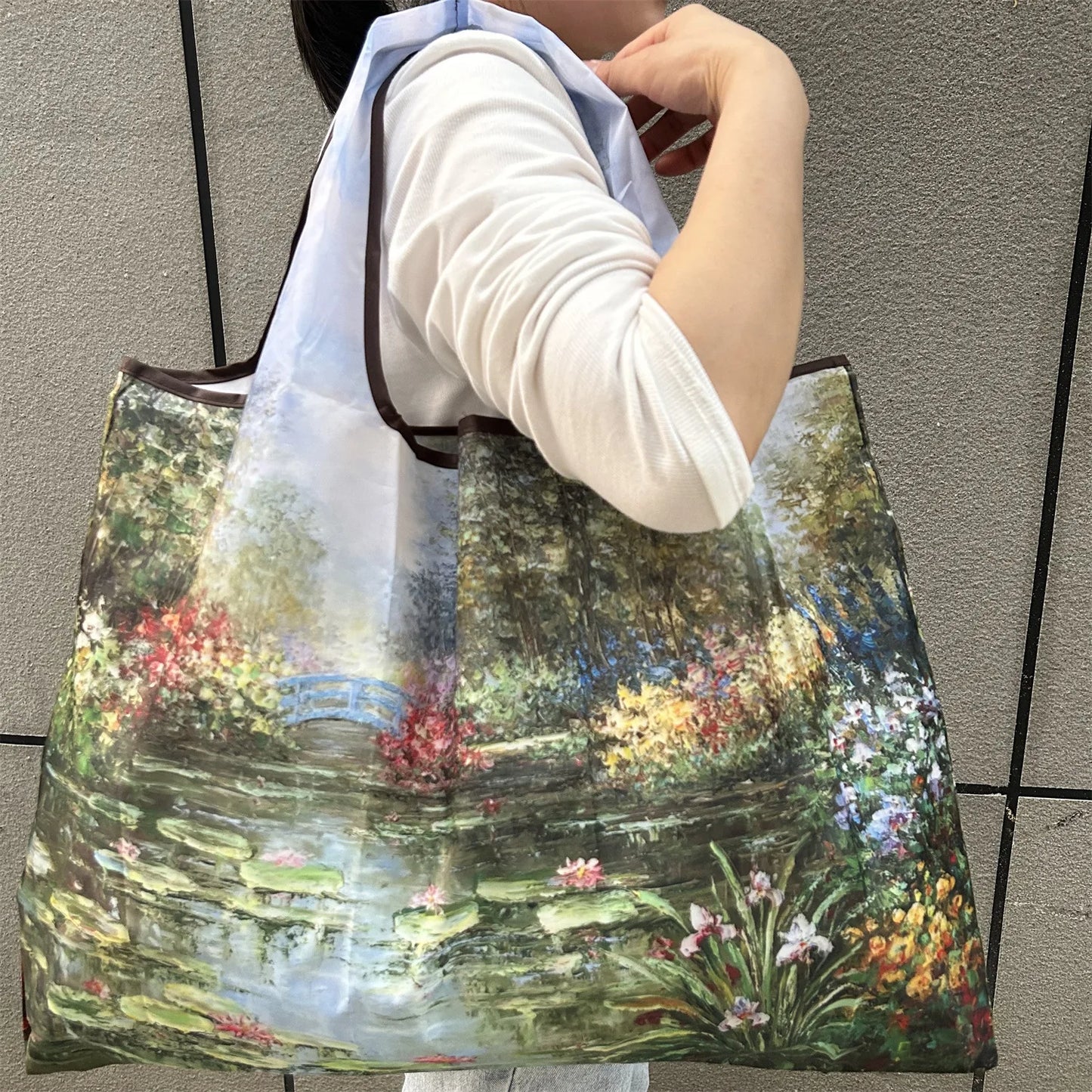 Chic Iris Flower Large Tote Bag Foldaway Convenience Nylon Shopping Bag with Shoulder Strap Lightweight Machine Washable