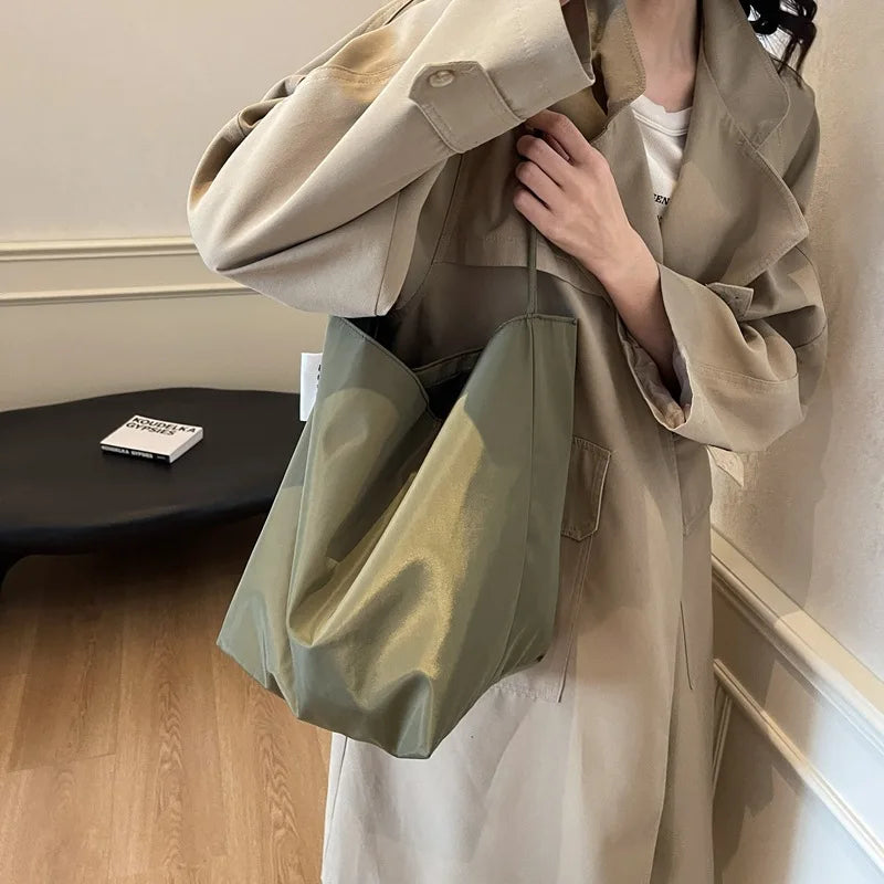 Minimalist Lazy Wind Tote Shoulder Bag Women's Large Capacity Underarm Bag Student Class Bucket Bag Retro Shopping Bags