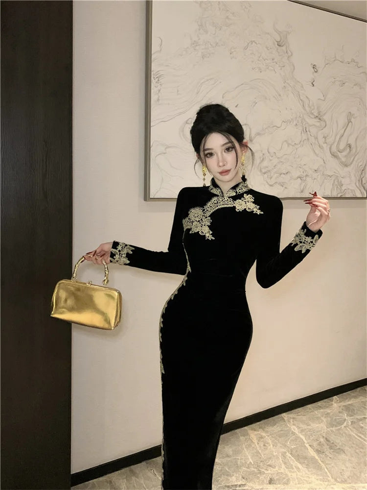 Ladies Mature Sheath Bodycon Black Dress with Long Sleeves Winter Autumn New Chinese Style Embroidery Velvet Modified Cheongsam