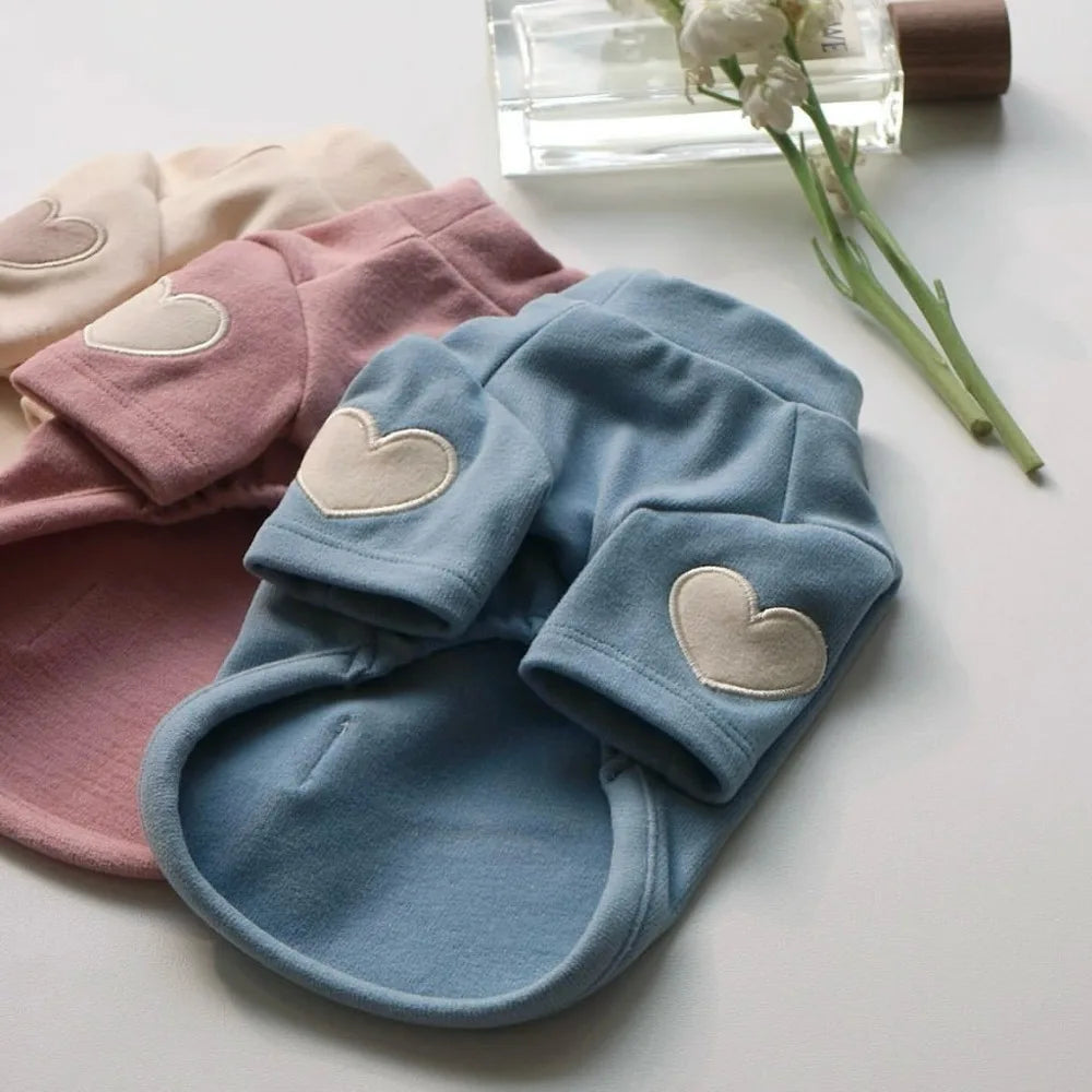 New Winter Warm Gift Pet Dog Clothes Bear Teddy Cute Love Puppy Clothing Base Shirt Designer Cat Pet Warm Clothes