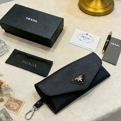 Prada Black Leather Eyeglass Case Luxury Triangle Metal Logo Eyewear Storage Pouch With Detachable Keychain Soft Glasses Protect