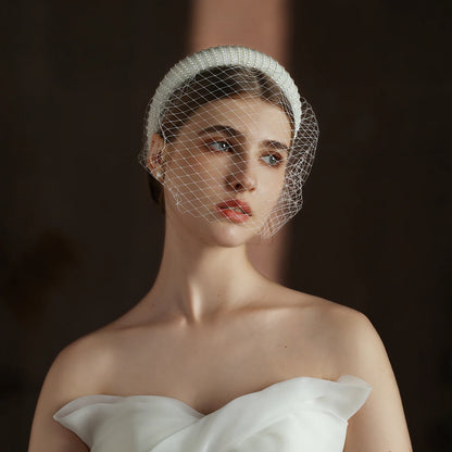 2 in 1 Wedding Bridal Cage Veil Fishing Net Mesh White Short Brides Blusher Veil with Elegant Pearls Hair Hoop V320