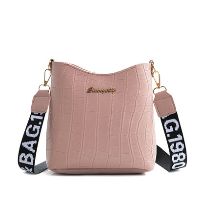 Women Single Shoulder Bag Large Capacity Trend Crossbody Bag Fashionable Hundreds of Bucket Bag