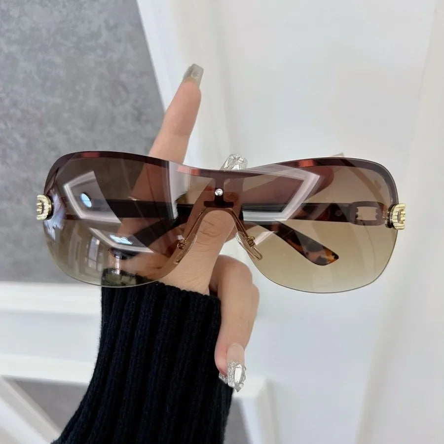 Casual Square Sunglasses Women Men Gradient Sun Glasses Female Male Designer Brand Lovely Travel Outdoor Oculos De Sol