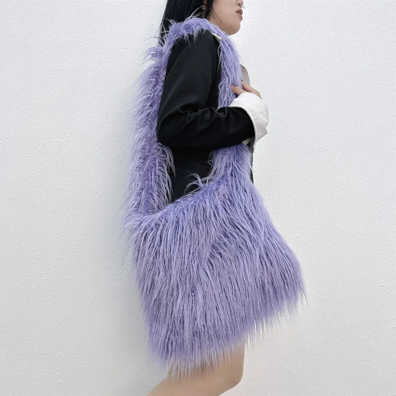 Soft Plush Women's Shoulder Bag Y2K Style Winter Furry Hobo Clutch Purse Fashionable Ladies Underarm Handbag Simple Design