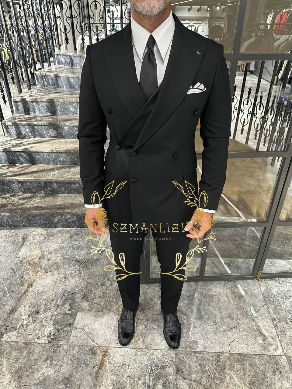 Black Men's Suit 2 Piece Double Breasted Jacket Pants Formal Wedding Groom Tuxedo Peaked Lapel Blazer Customized Men's Suit
