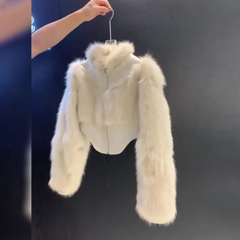 Minority Advanced Xiaoxiang Method White Stylish Furry Jacket Female New Autumn and Winter Models Match Gentle Korean Version