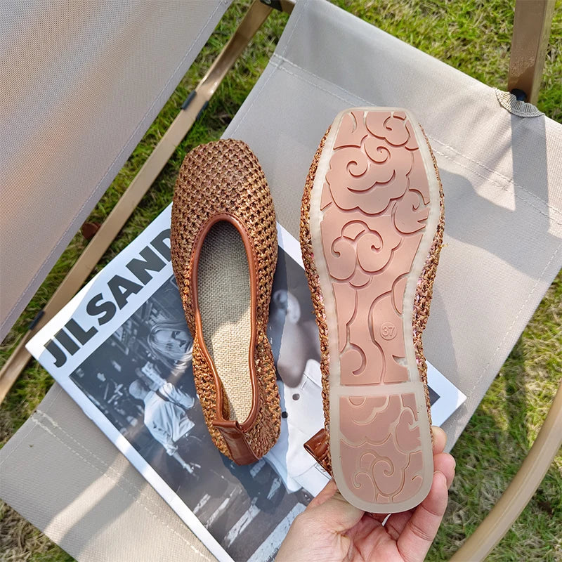 Flat Shoes for Women Spring and Autumn 2025 Breathable Hollow Flat Square Toe for Women Shallow Mouth Beach Sandals for Summer