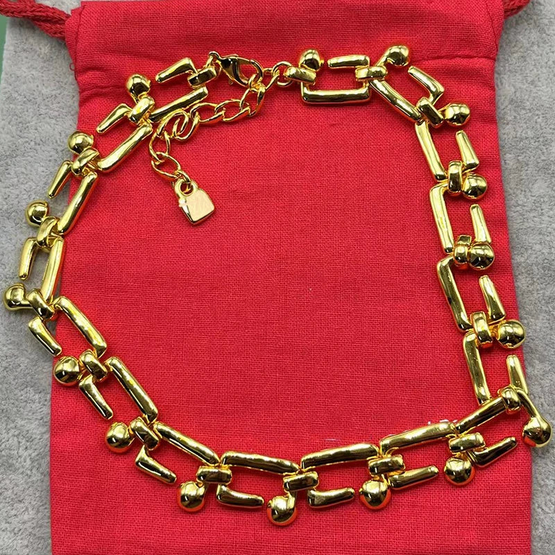 Jewelry Handmade Se . Necklaces and bracelets in gold/silver tones with crystal pendants and chain designs.