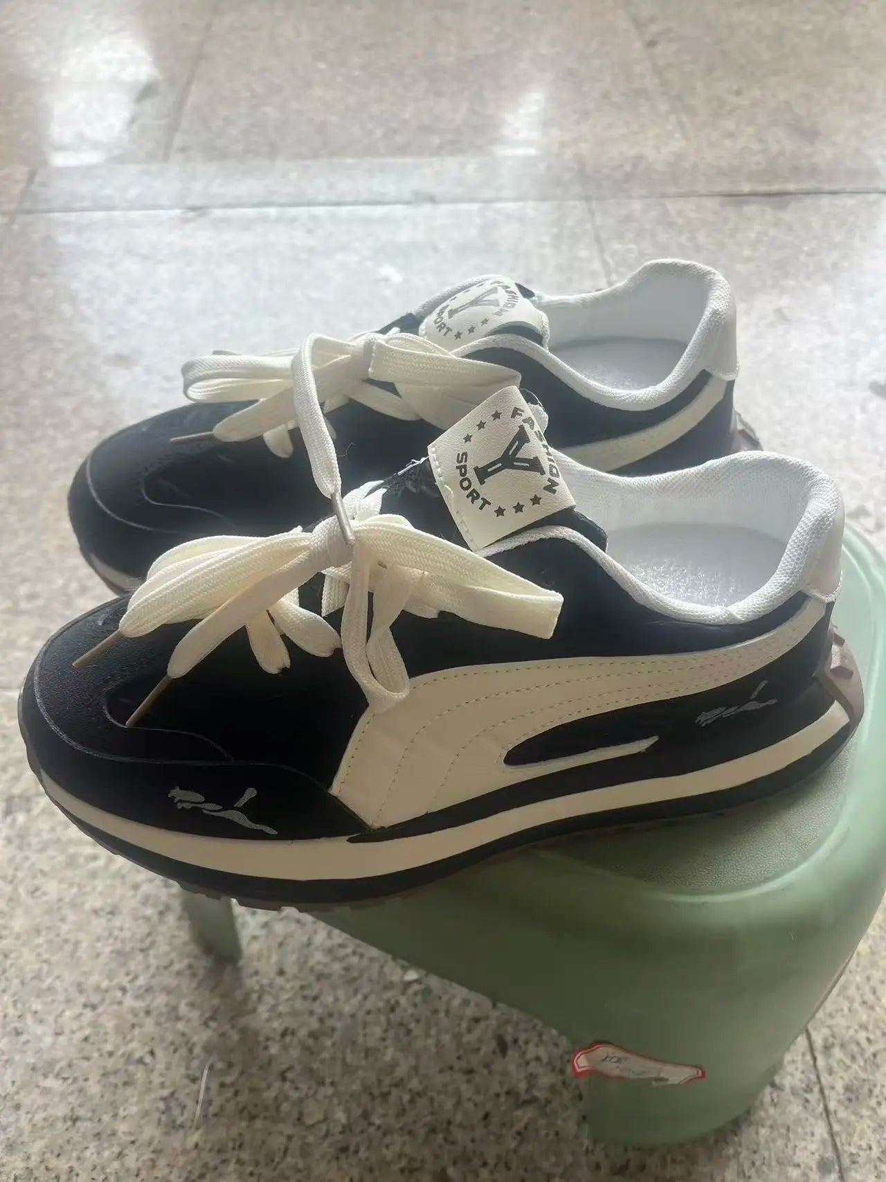 Casual Shoes Men's Sports Shoes Summer Casual Thick Soled Men's Shoes Soft and Comfortable Non-slip Outdoor Fashion Board Shoes