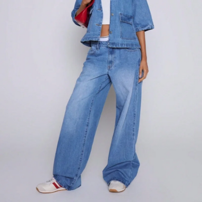 American light blue high waisted wide leg jeans for women in the spring and summer of 2025 loose and slimming  versatile washed