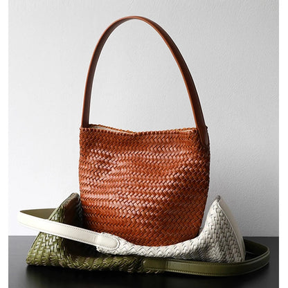 Luxury Women's Shopping Bag New High-End Hand-Woven Leather Bucket Bag Large-Capacity Shoulder Messenger Bag Commuter Tote Bag