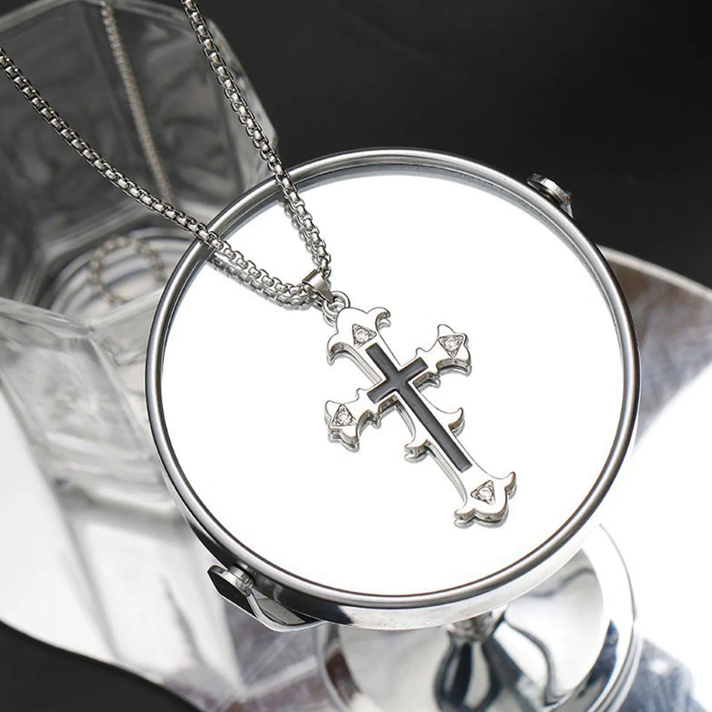 Cross pendant necklace chrome heart diamond necklace cross necklace pendant street style titanium steel cross necklace jewelry