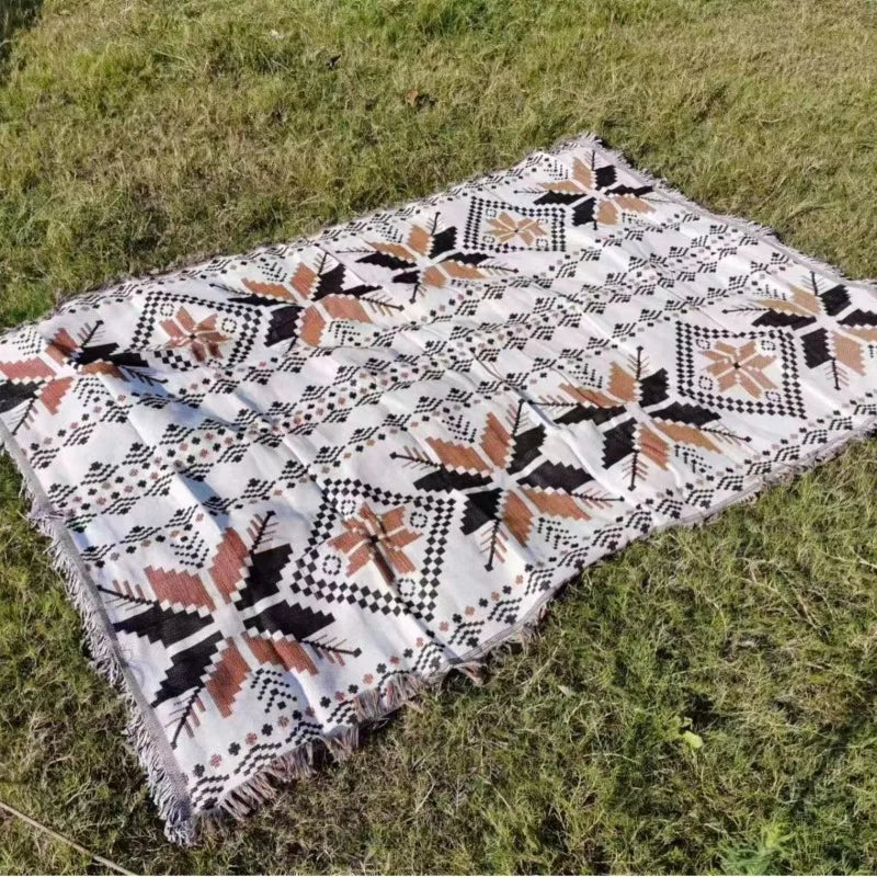 Classic Bohemian Style Outdoor Camping Blanket Sofa Cover Multifunctional Thread Blanket