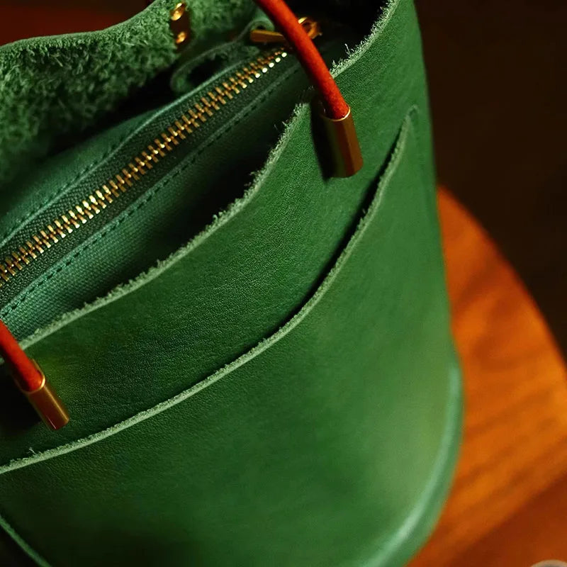 Women's Bag Japanese Green Bucket Bag Fashion Handbag Simple Versatile Pu Leather Trendy New Exquisite Hardware Zipper Handbag