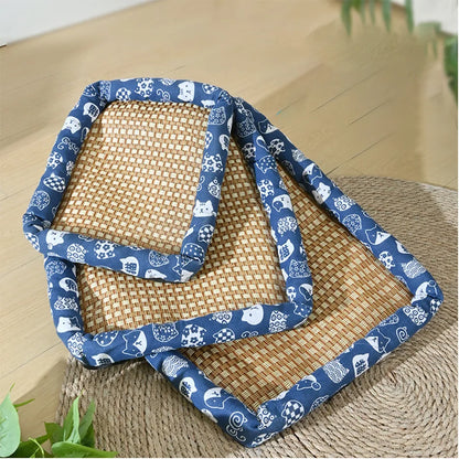 Pet bed for cats and dogs, suitable for all seasons, summer cooling mat bed, comfortable and hair-resistant, pet supplies with o