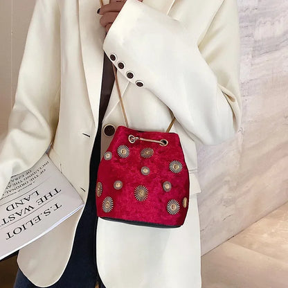 New Women's Shoulder Bags Bucket Bag Elegant Velvet Handbag Tote Crossbody Bag with Golden Chain Shoulder Strap
