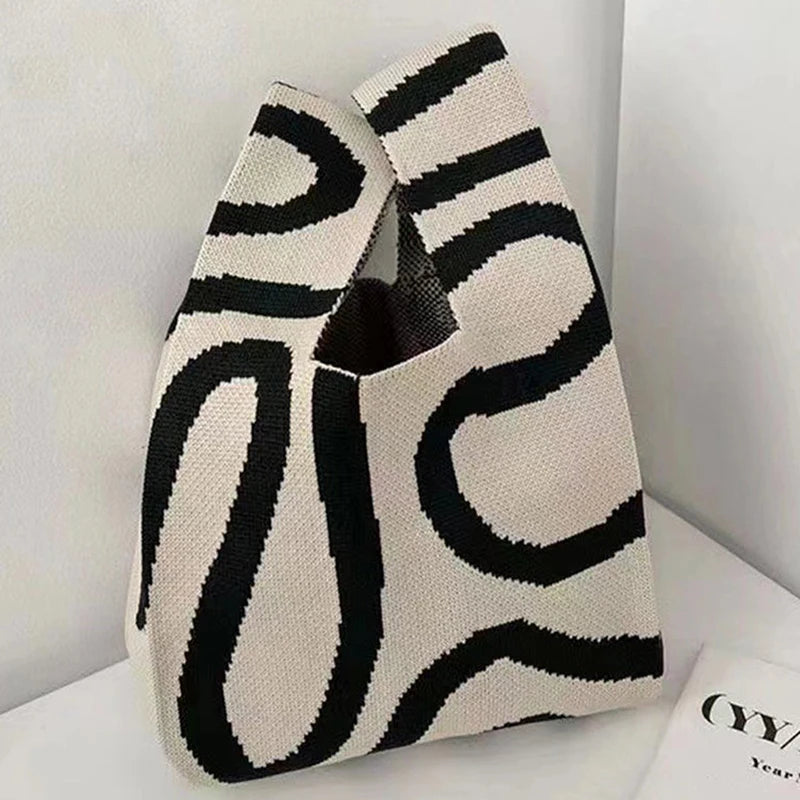 Fashion Handmade Knit Handbags Women Mini Knot Wrist Bag Korean Casual Tote Bag Reusable Shopping Bags