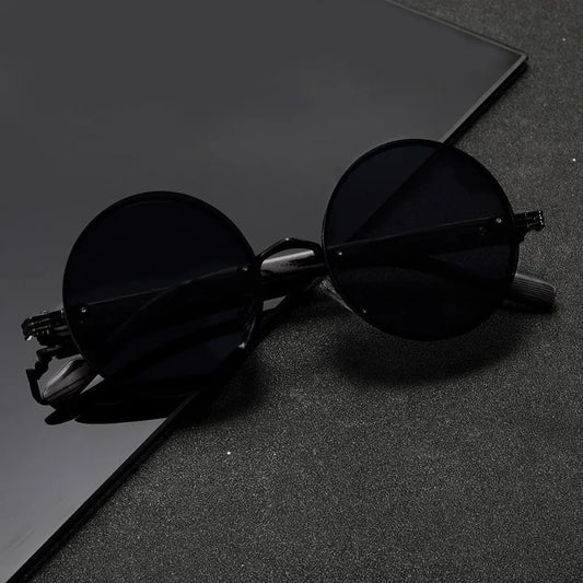 1pcs Round Full-frame UV Sunglasses, Ideal for Outdoor and Daily Use. Comes with Cleaning Cloth and Non-slip Nose Pads.
