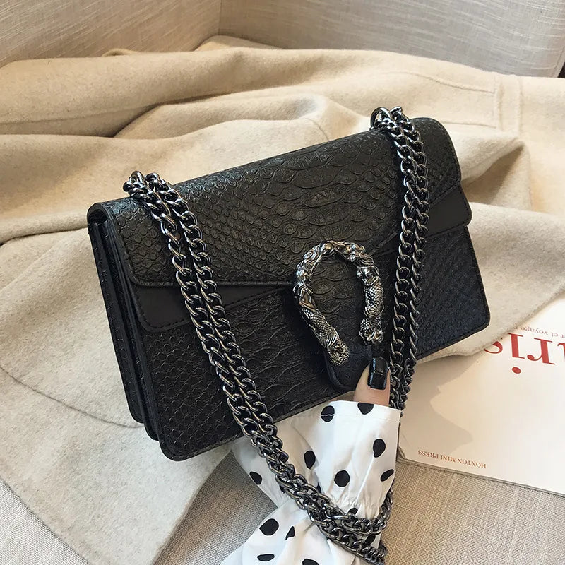 Retro Style Fashion Chain Shoulder Bag for Women Snake Pattern Crossbody Small Square Bag Trendy Accessory