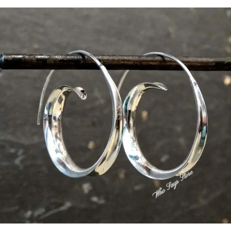New Fashionable Exaggerated and Minimalist Big Earrings for Women Elegant Dedicated to the Workplace Essential for office lady