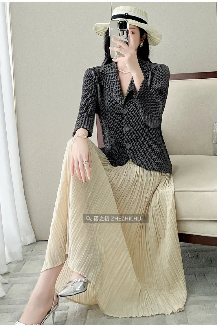 High-end Miyake Solid Color Jacket Wave Pleated Suit Collar Casual Versatile Long-sleeved Short Jacket Female 2024 Autumn New