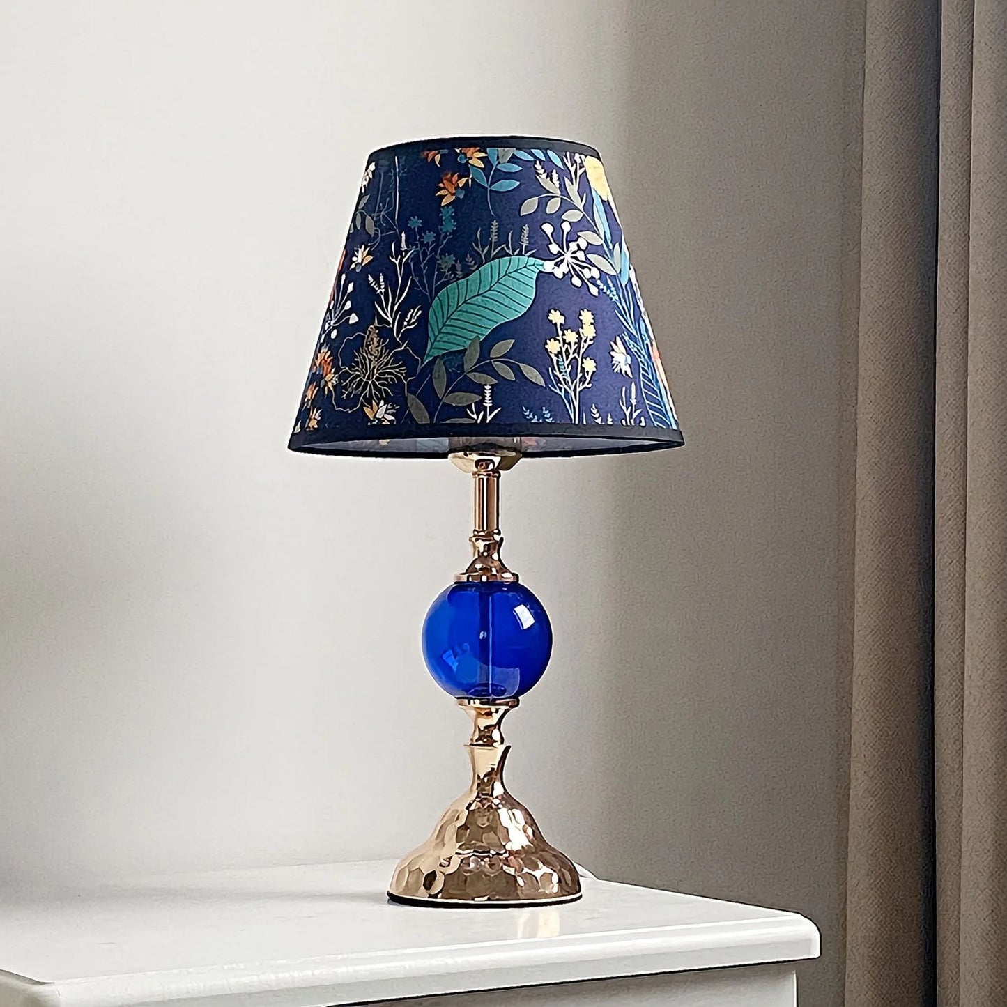 Bedroom desk lamp, warm and romantic, light luxury, retro American wrought iron, simple modern bedside lamp