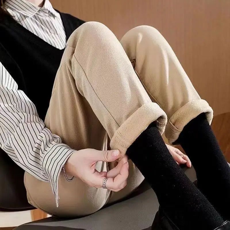 Spring Winter New Plus Velvet Women Jeans Button High Waist Solid Pants Pockets Thicken Fashion Casual Straight Trousers 2022