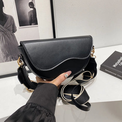 Casual Minimalist Ladies Crossbody Saddle Bag Fashionable Underarm Bag Trendy Shoulder Bag for Women