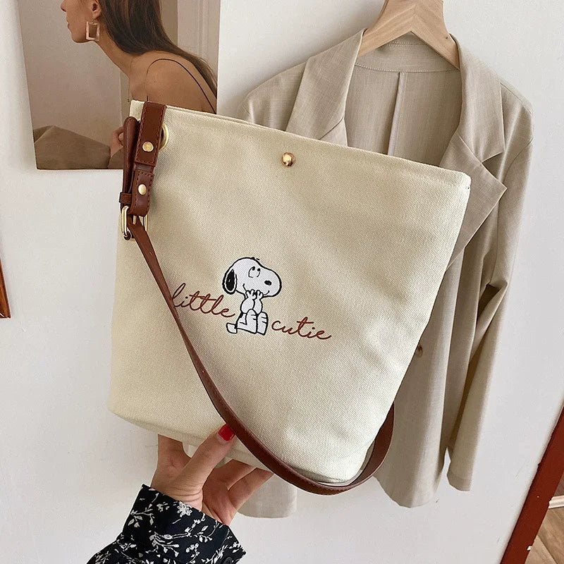 2026 Series Snoopy Women'S Cute High-Capacity Bucket Bag Fashion Canvas Shoulder Bag Classic Letter Print Casual Crossbody Bag