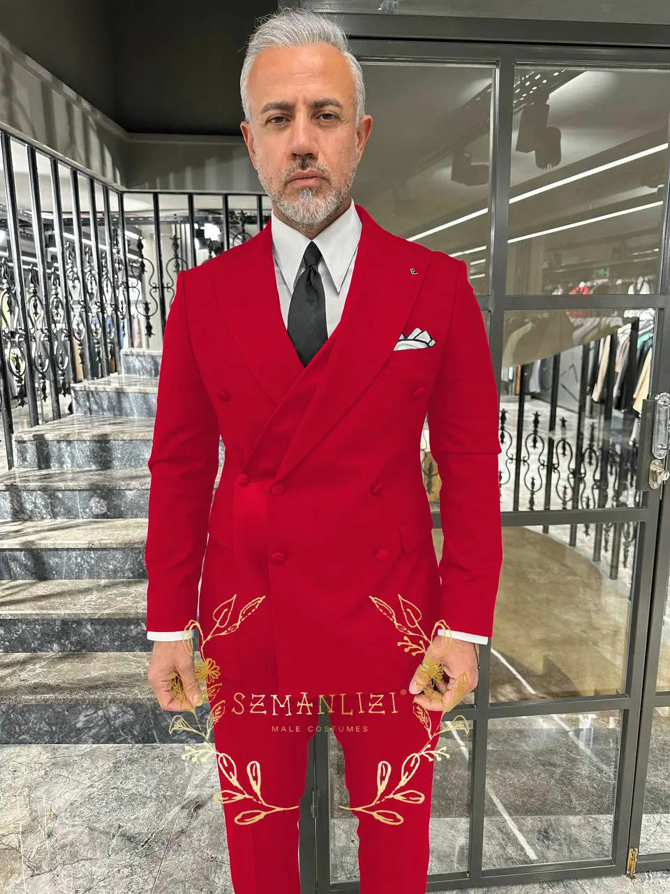 Black Men's Suit 2 Piece Double Breasted Jacket Pants Formal Wedding Groom Tuxedo Peaked Lapel Blazer Customized Men's Suit