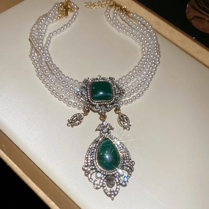 Multi-layered pearl court-style luxury heavy-duty earrings and necklace jewelry set