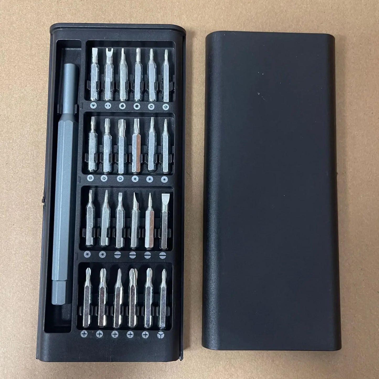 Precision screwdriver set for mobile phones, computers, laptops, professional maintenance and disassembly tools, small screws
