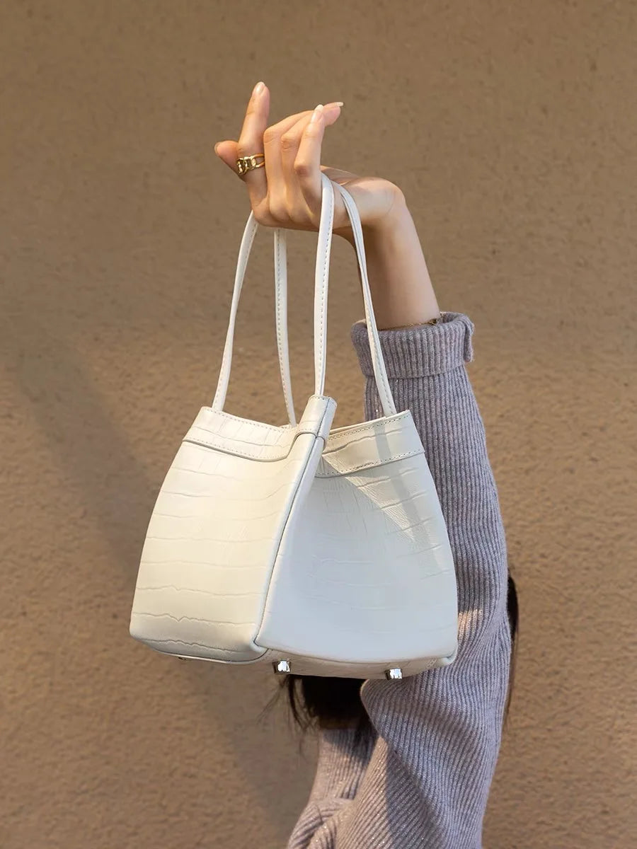 Custom Letter Suede Leather Women Bucket Bag Female Party Handbag Handbag 2025 New Fashion Chinese Style Luxury Brand Tote Bags