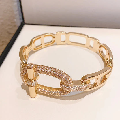 Trendy Fashion 18 K Gold Plated Brass Jewelry punk Style Belt Court Style Bangle Bracelet for Woman