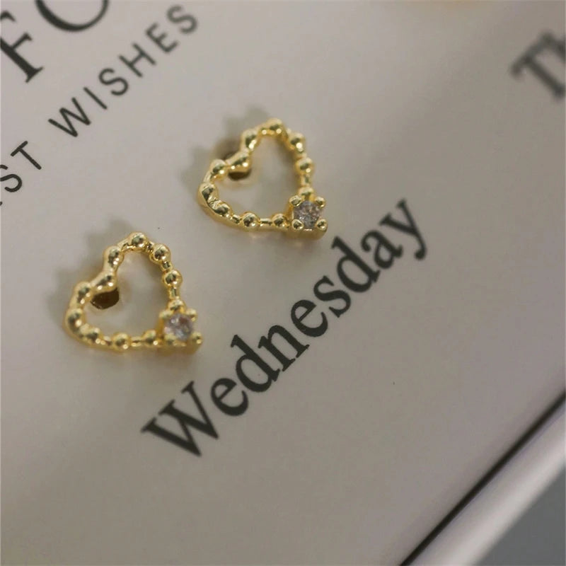 5-Pair Simple Zircon Flower Love Butterfly Earrings Weekly Gift Box for Women's Daily Personalized Festival Anniversary Gift